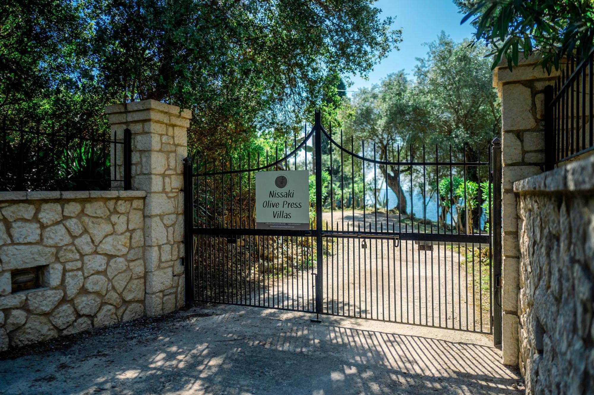 Nissaki Olive Press Villas Nisaki  Ngoại thất bức ảnh